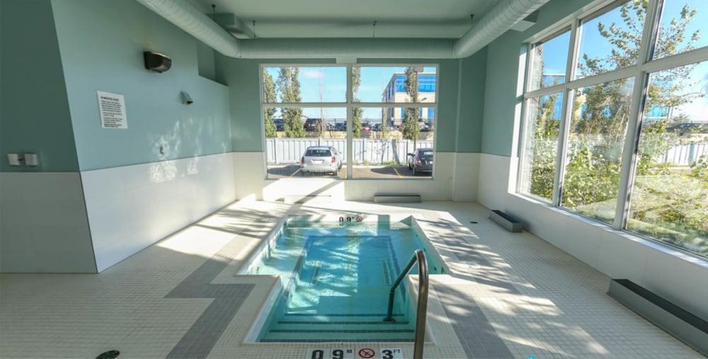 Radisson Hotel & Conference Centre Calgary Airport Dış mekan fotoğraf