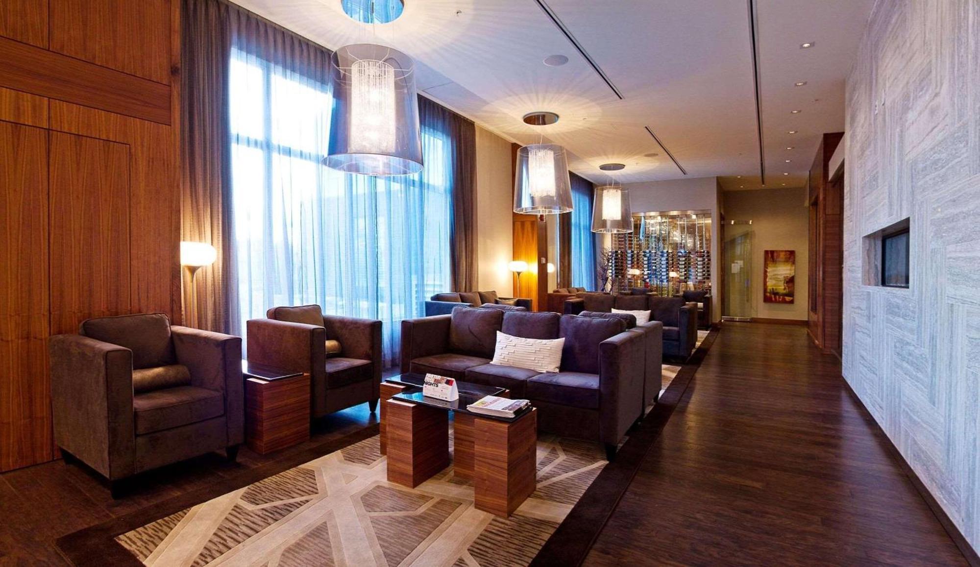 Radisson Hotel & Conference Centre Calgary Airport Dış mekan fotoğraf
